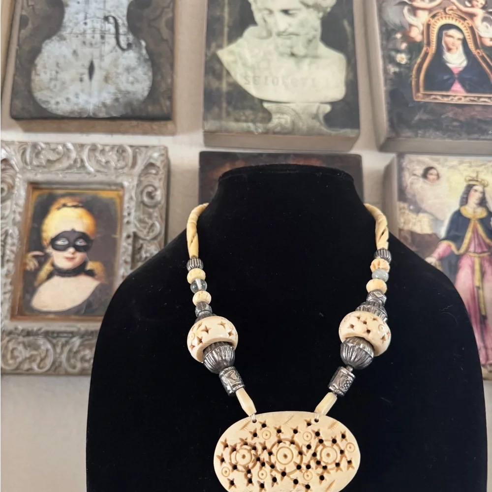 Vintage Hand-Carved Bovine Bone & Pewter‎ Beaded Necklace